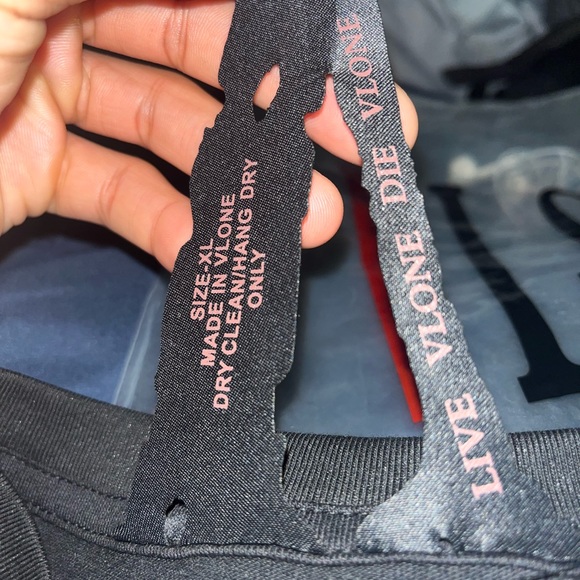 Vlone x Nav Doves Tee 'Black' - Picture 3 of 4